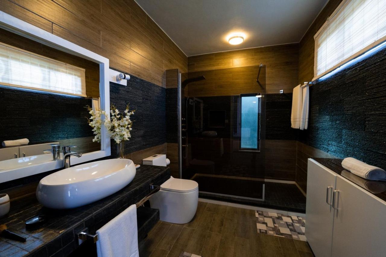 Preety Blue Residence Villas Grand Baie Exterior foto