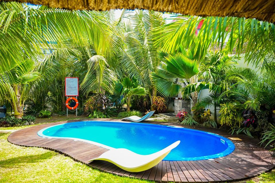Preety Blue Residence Villas Grand Baie Exterior foto